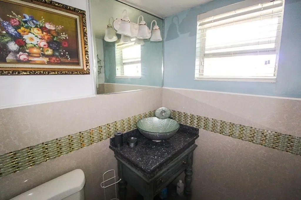 Cadwallader Jones 301 Grand Bahama Freeport BS