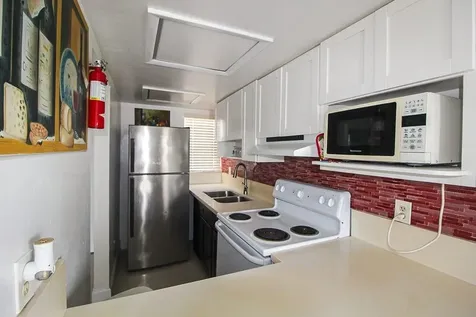 Cadwallader Jones 301 Grand Bahama Freeport BS