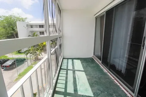 Cadwallader Jones 301 Grand Bahama Freeport BS