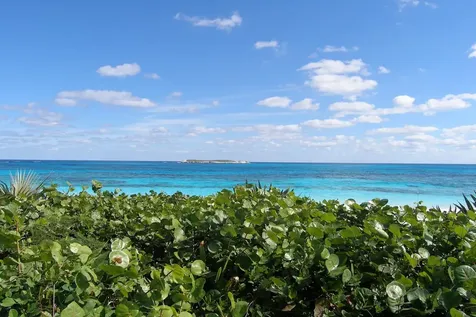 Plage Rose Beachfront Lot Eleuthera BS