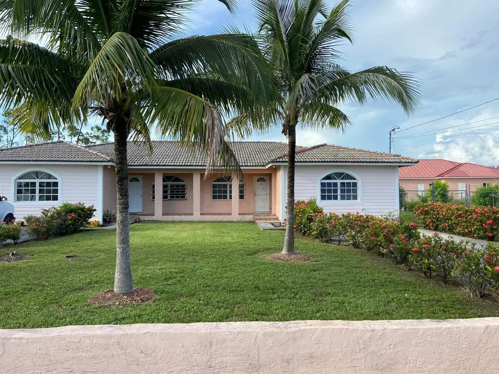 Churchill 2 Grand Bahama Freeport BS
