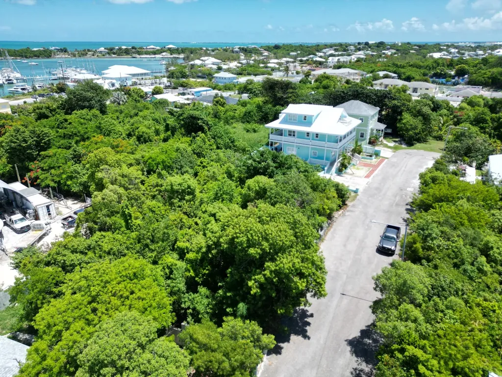 Sunrise Bay 37 Abaco BS