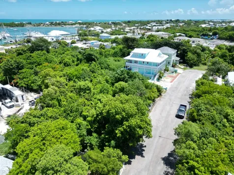 Sunrise Bay 37 Abaco BS