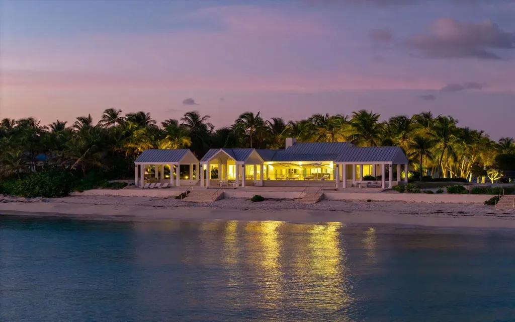 Twin Beaches, Cat Cay Cat Cay BS