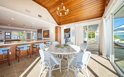 Twin Beaches, Cat Cay Cat Cay BS