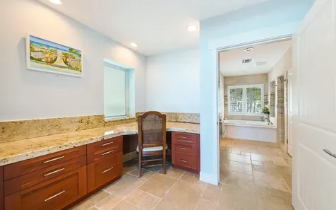 Twin Beaches, Cat Cay Cat Cay BS