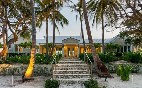 Twin Beaches, Cat Cay Cat Cay BS