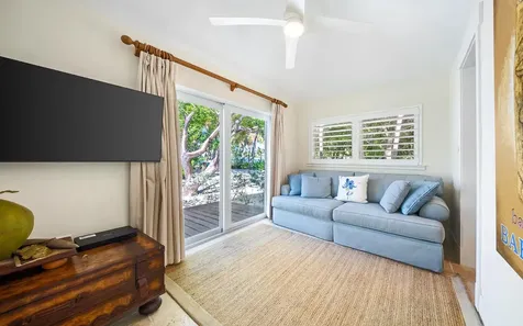 Twin Beaches, Cat Cay Cat Cay BS