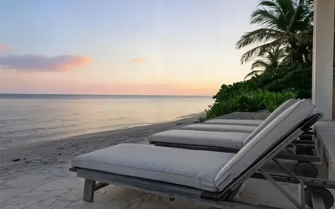 Twin Beaches, Cat Cay Cat Cay BS