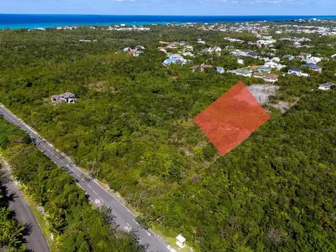 Lot 3 West Bay Street New Providence Paradise Island BS
