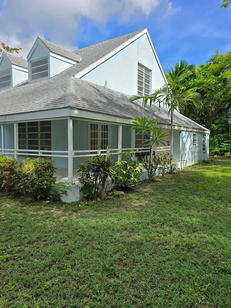 Balcony Road 170 New Providence Paradise Island BS