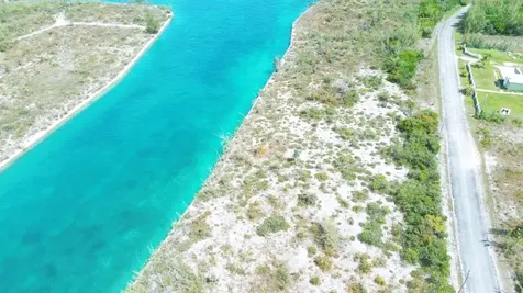 Lot 35 Black Pearl Close Grand Bahama Freeport BS