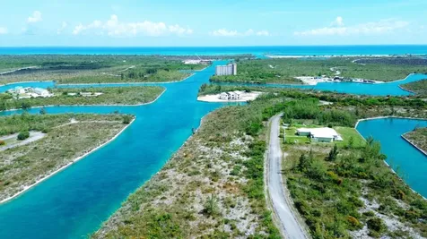 Lot 35 Black Pearl Close Grand Bahama Freeport BS