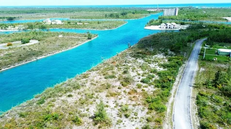 Lot 35 Black Pearl Close Grand Bahama Freeport BS