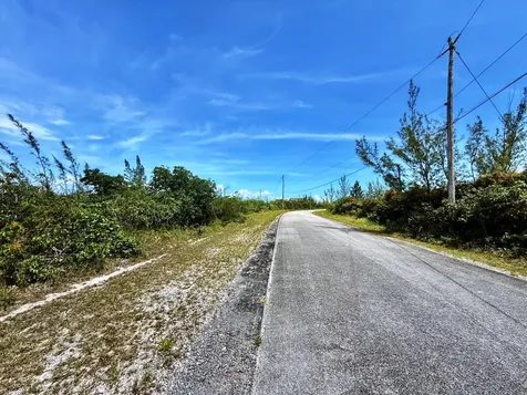 Lot 35 Black Pearl Close Grand Bahama Freeport BS