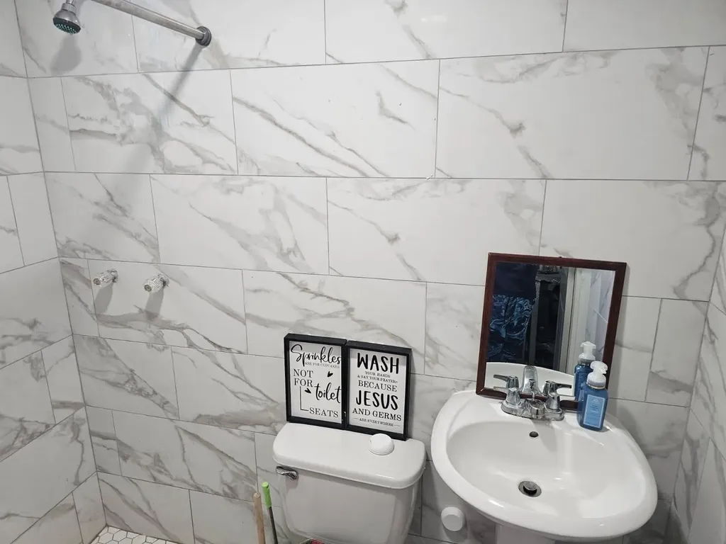 Coconut Grove Cot-mowc 23 New Providence Paradise Island BS