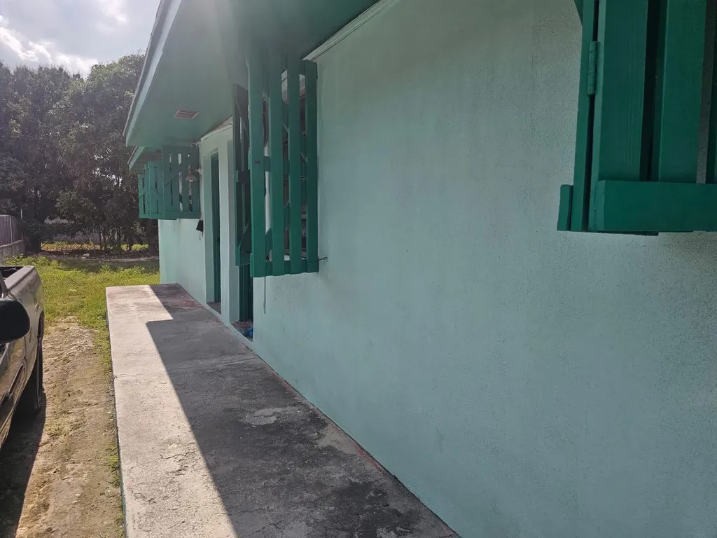 Malcolm Allotments 13 New Providence Paradise Island BS