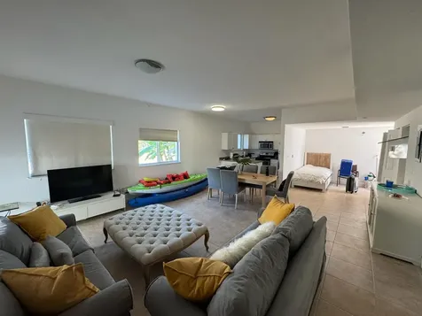 Bimini Bay Topsider Bimini BS