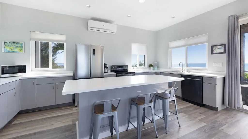 Beachfront Estate Eleuthera BS