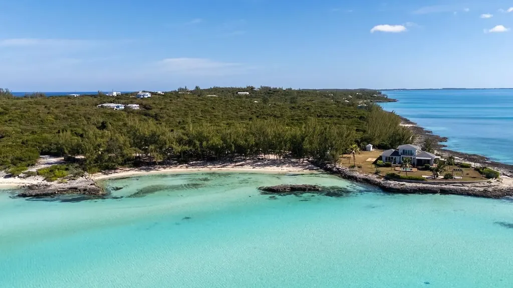 Beachfront Estate Eleuthera BS