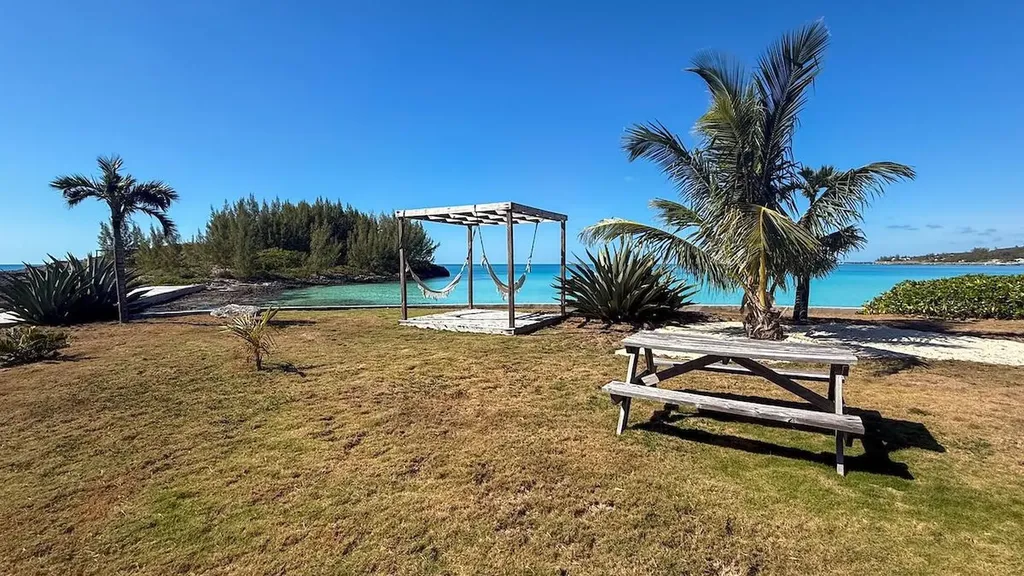 Beachfront Estate Eleuthera BS
