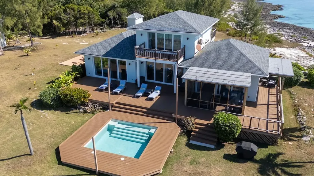 Beachfront Estate Eleuthera BS