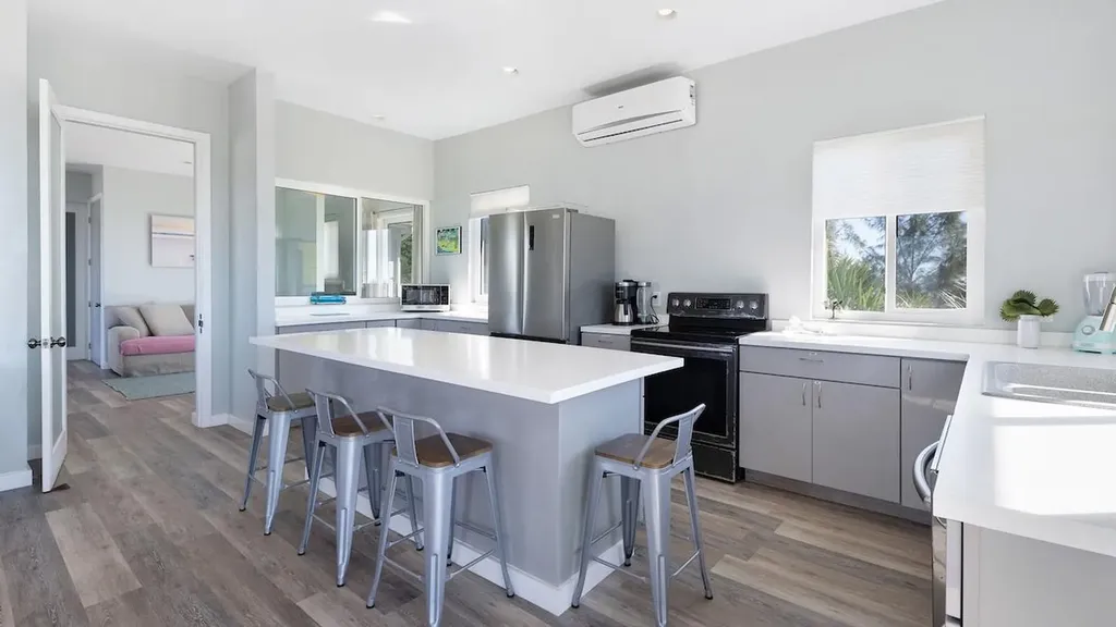 Beachfront Estate Eleuthera BS