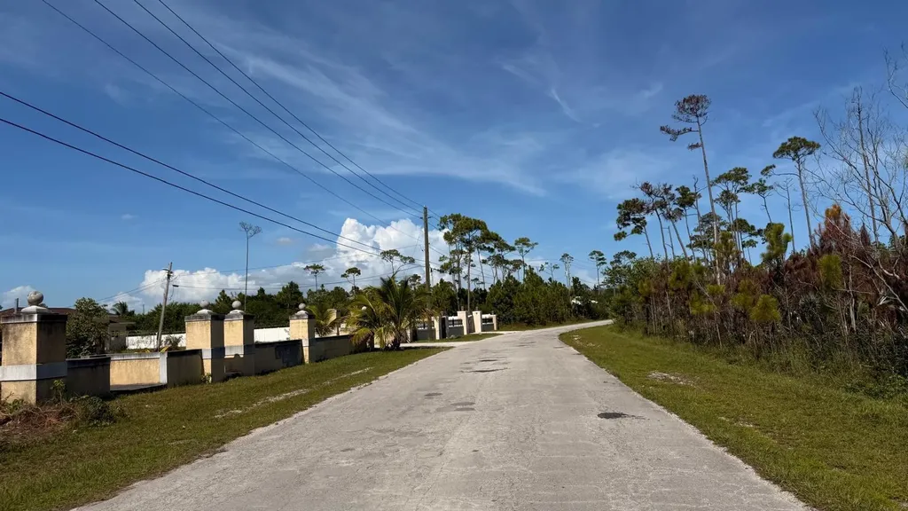 Cadwallader Drive 16 Grand Bahama Freeport BS