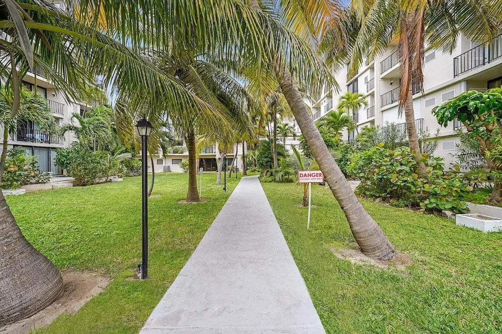 Coral Road Grand Bahama Freeport BS