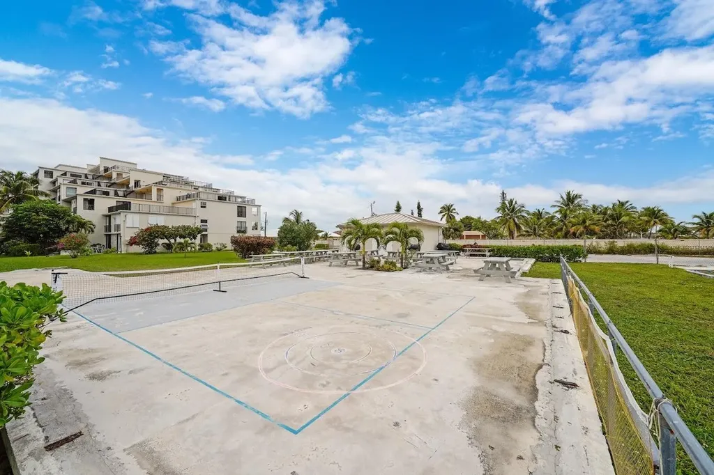 Coral Road Grand Bahama Freeport BS