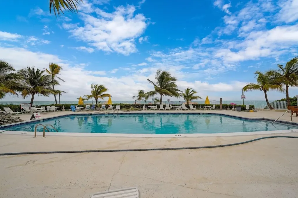 Coral Road Grand Bahama Freeport BS