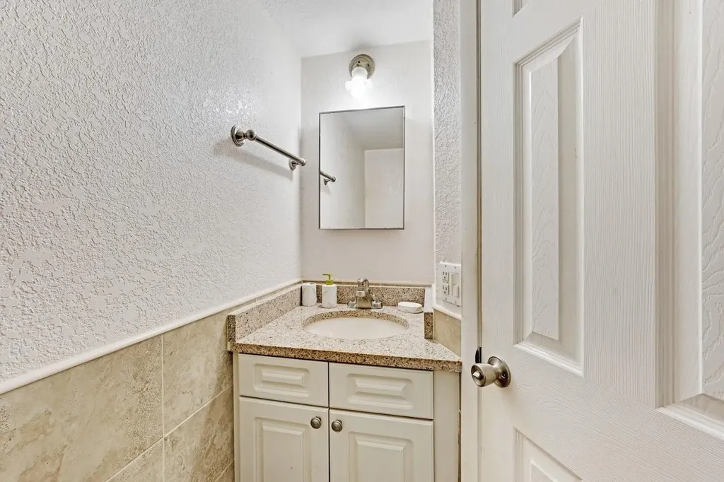 Coral Road Grand Bahama Freeport BS