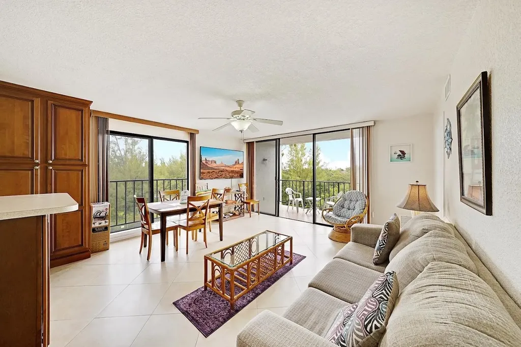 Coral Road Grand Bahama Freeport BS