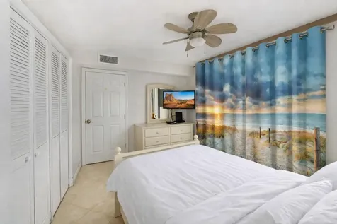 Coral Beach, Lucaya Grand Bahama Freeport BS