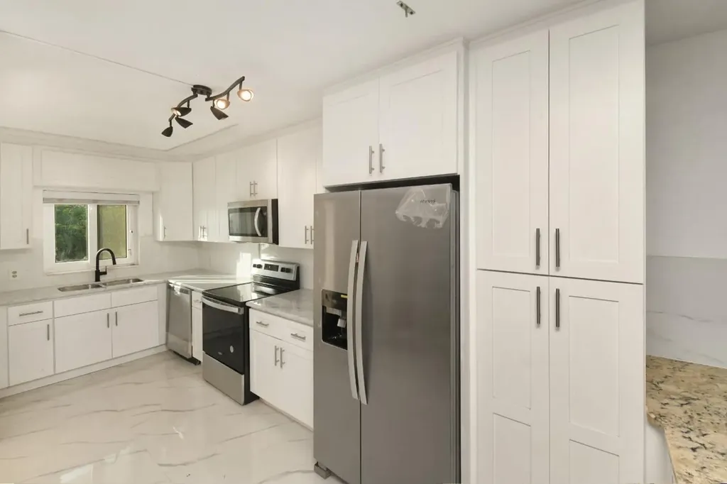 Bahama Reef Boulevard Grand Bahama Freeport BS