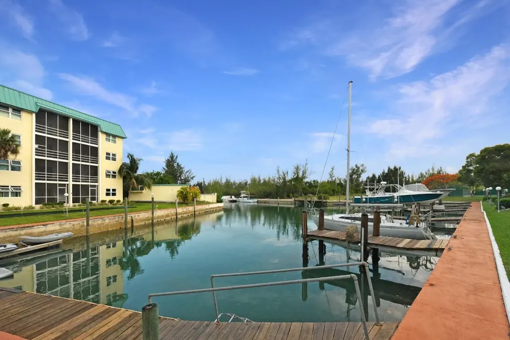 Bahama Reef Boulevard Grand Bahama Freeport BS