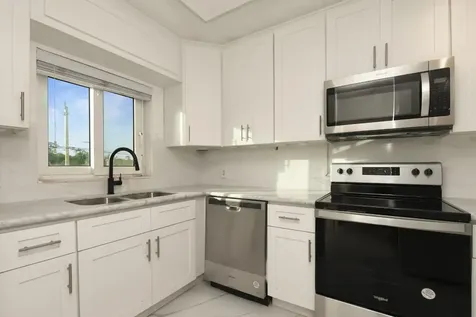 Bahama Reef Boulevard Grand Bahama Freeport BS