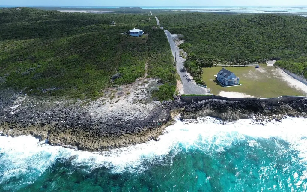 Hamilton's Waterfront Lot Long Island BS