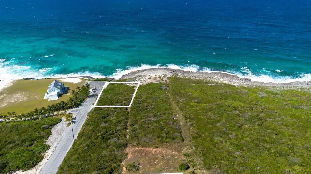 Hamilton's Waterfront Lot Long Island BS