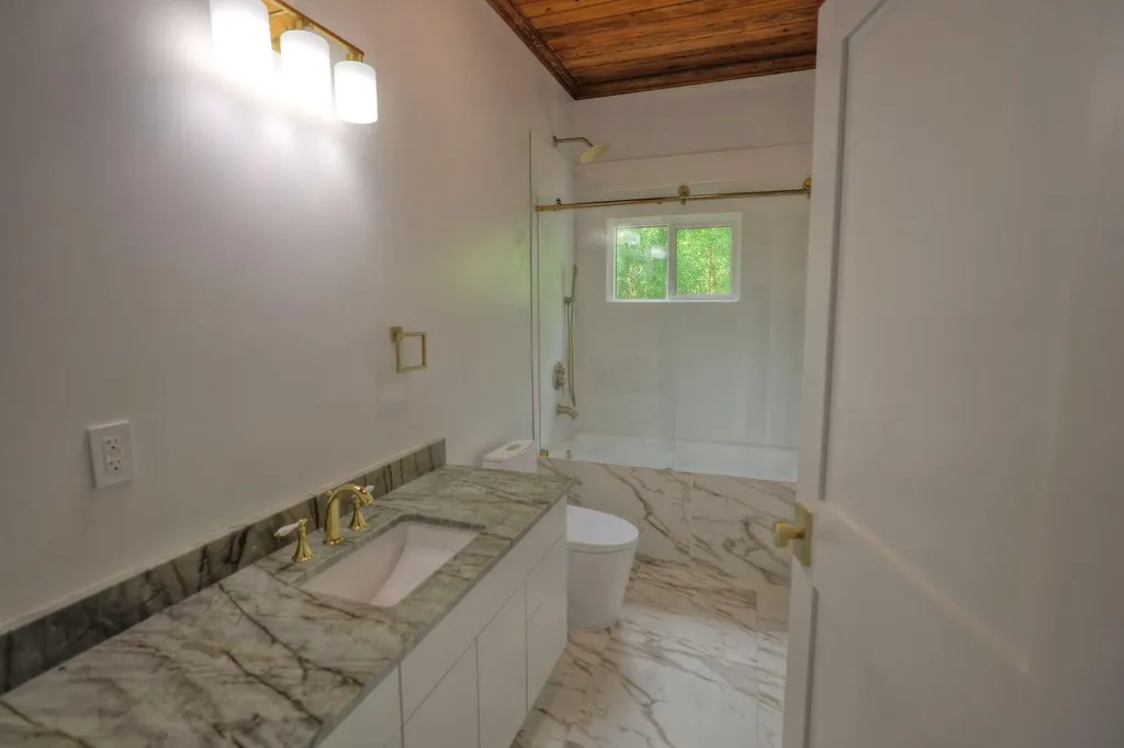 Casuarina Point Sea View Abaco BS