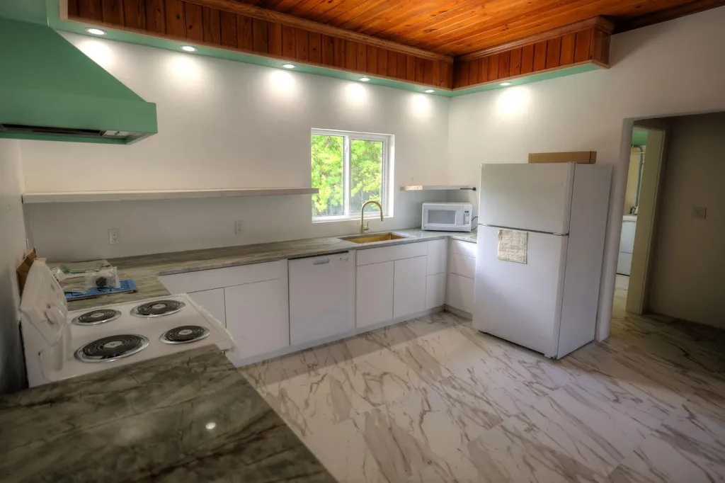 Casuarina Point Sea View Abaco BS