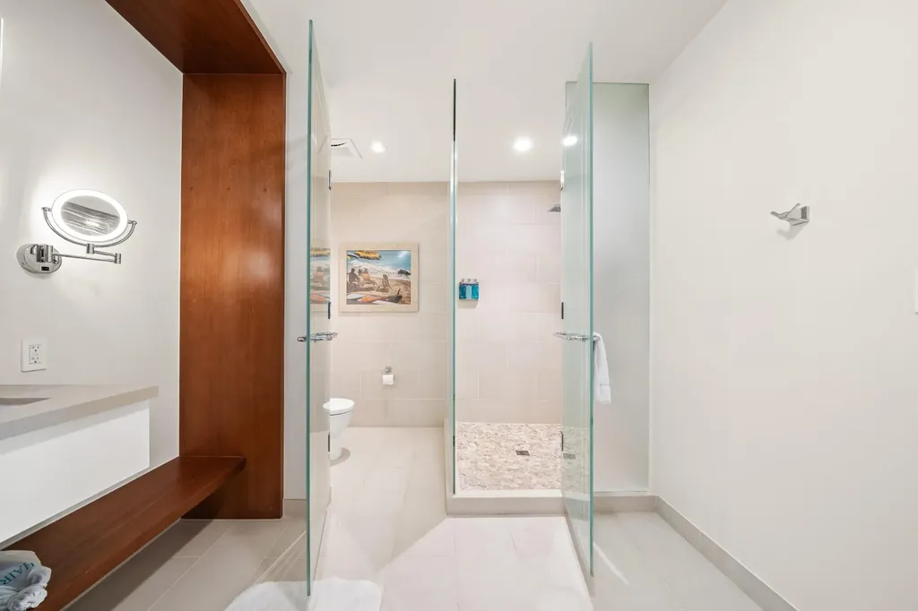 One Particular Harbour New Providence Paradise Island BS