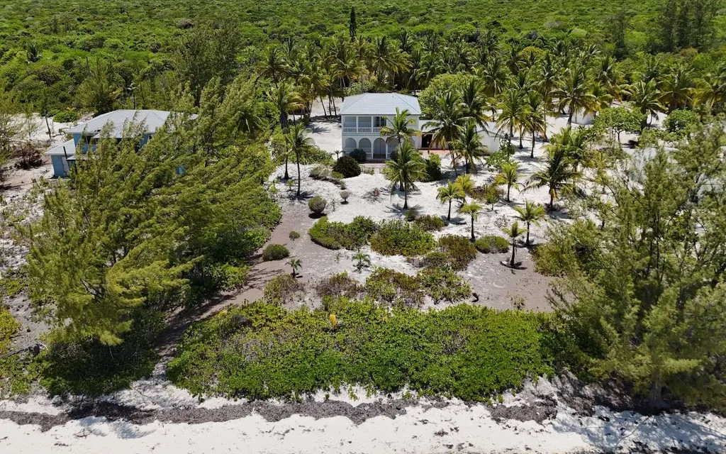 Kemps Bay Beachfront Andros BS