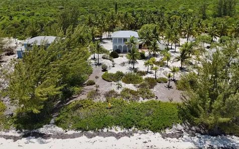 Kemps Bay Beachfront Andros BS