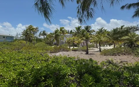 Kemps Bay Beachfront Andros BS