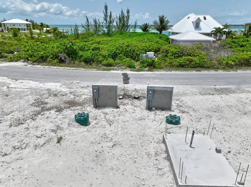 Treasure Cay Canal Lot 4 Abaco BS