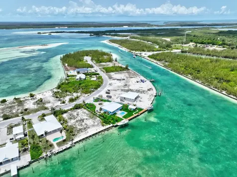 Treasure Cay Canal Lot 4 Abaco BS