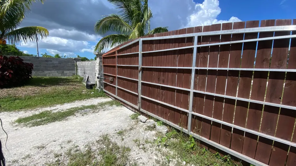 Lucayan Glenn Grand Bahama Freeport BS