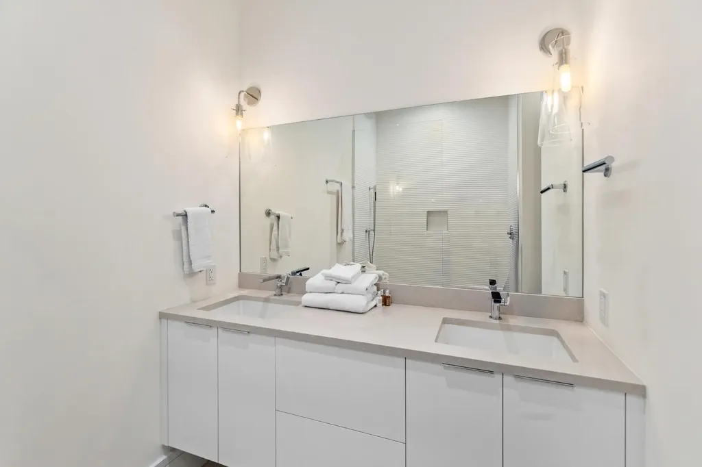 Sterling Commons East New Providence Paradise Island BS