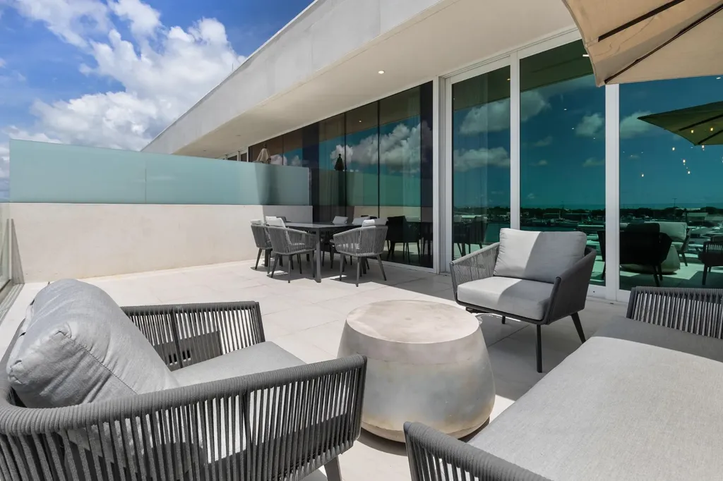 Sterling Commons East New Providence Paradise Island BS